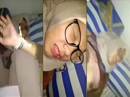 Ukhti Berkacamata Beraksi Memukau Saat Dihajar Pacar